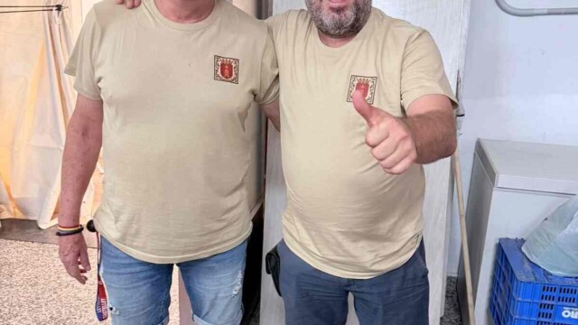 Entrega de samarretes a les comparses